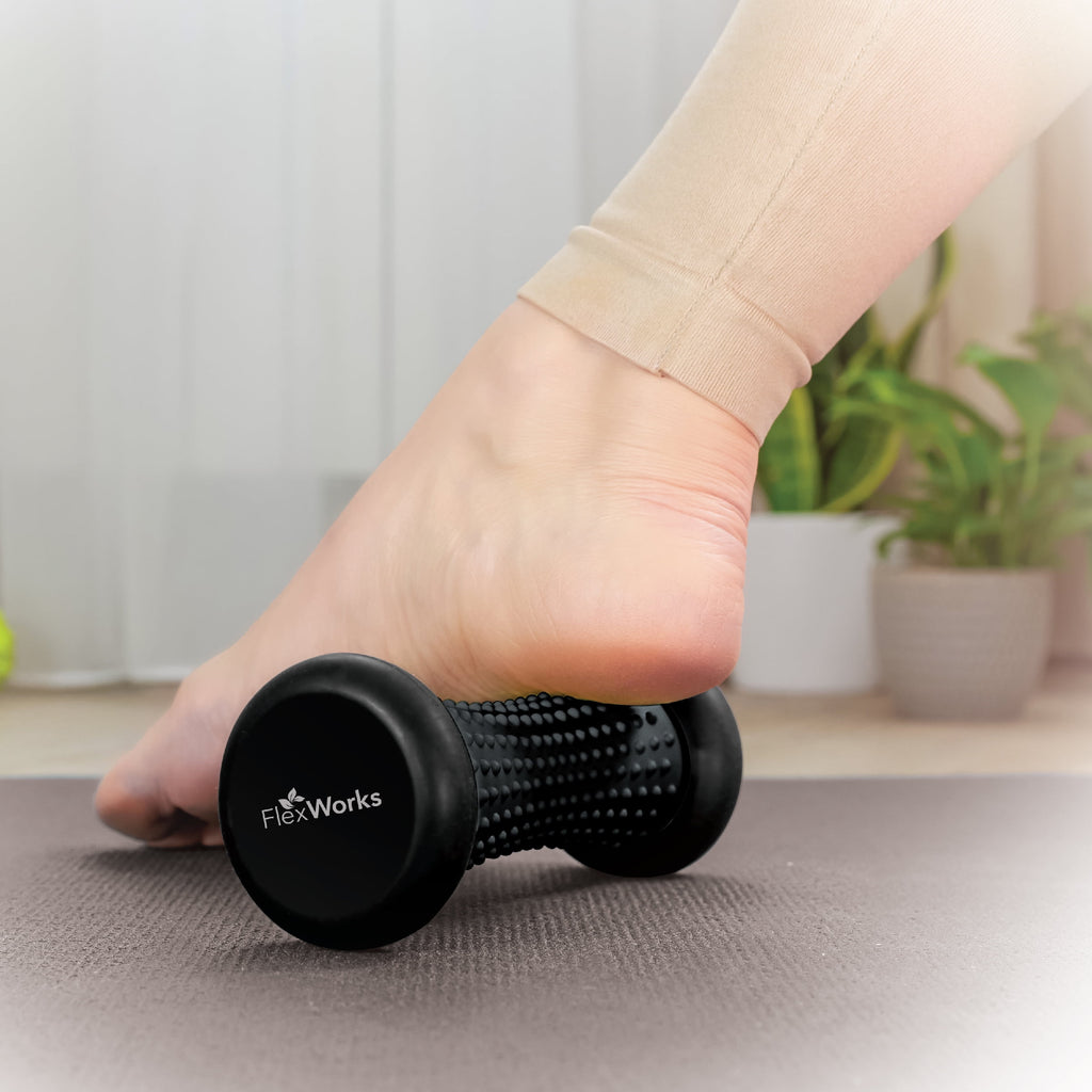 Roller with Hot & Cold Therapy, Black - Image 3