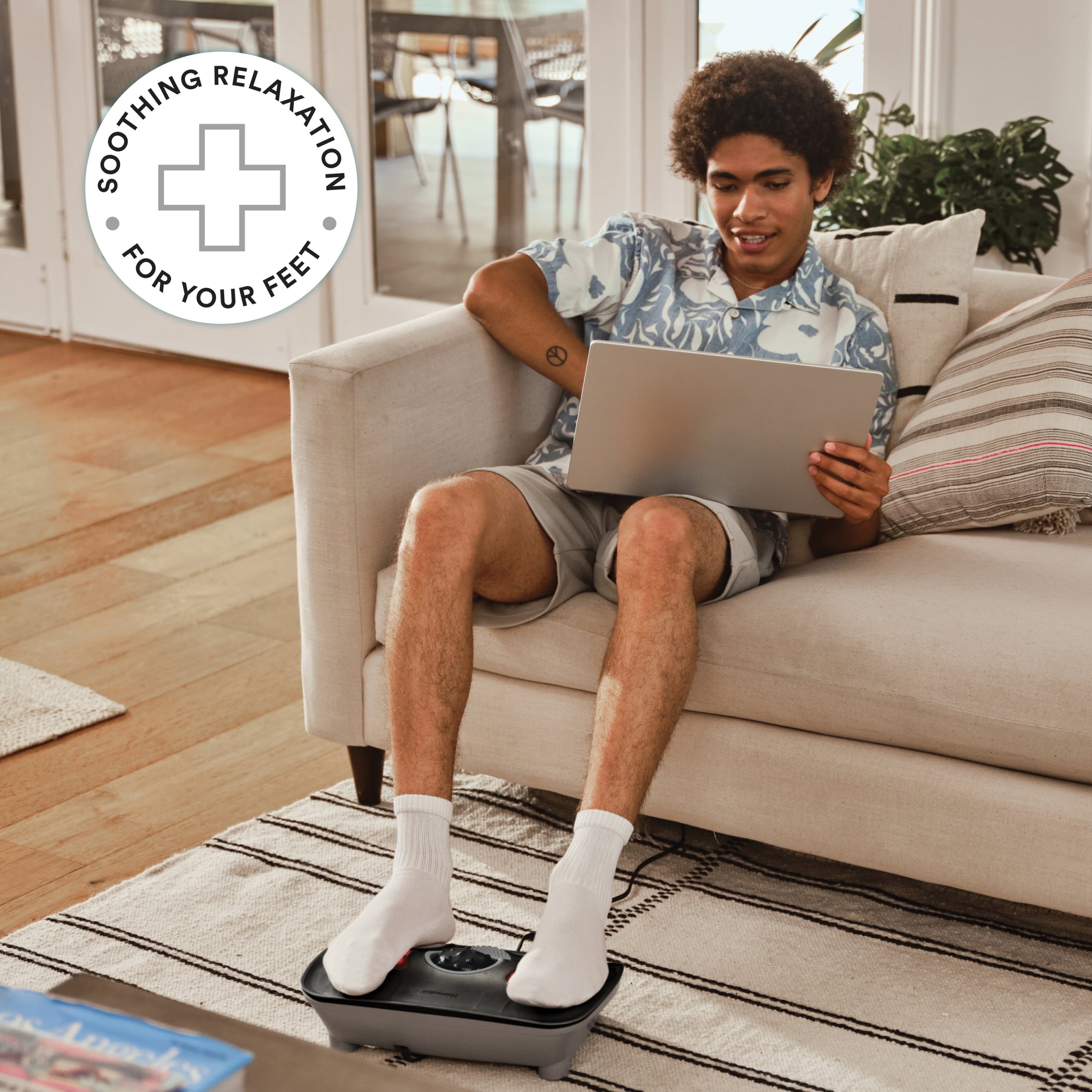 vibration foot massager with soothing heat, Black - Image 2